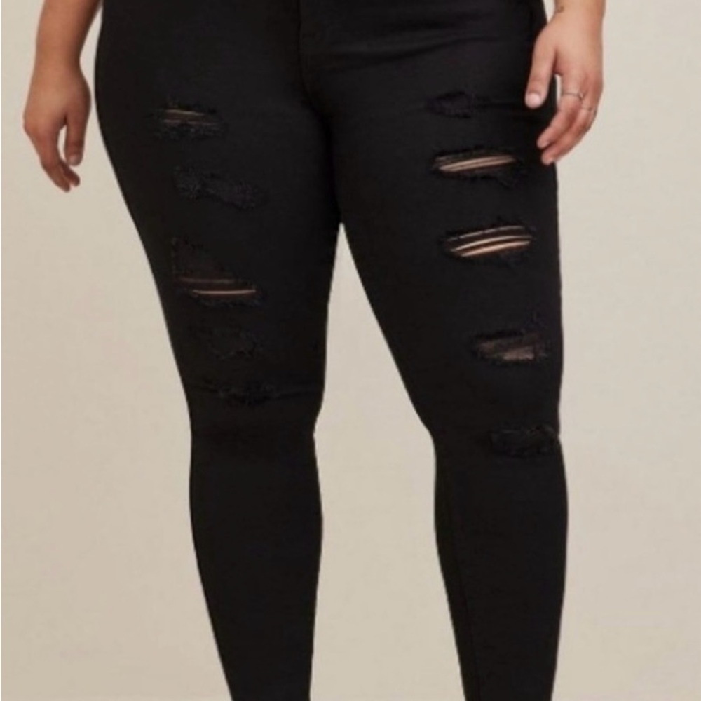 Torrid Black Skinny Distressed Jeans